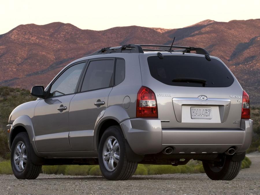  Hyundai Tucson 2005 года  (US) (фото 11 из 16)